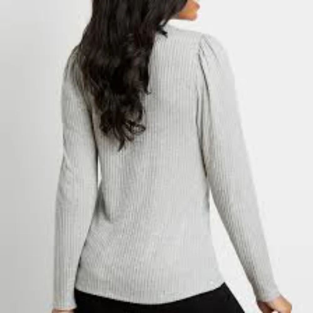 💣MAURICES SOLID RIBBED MOCK NECK KEYHOLE TOP - Picture 2 of 2